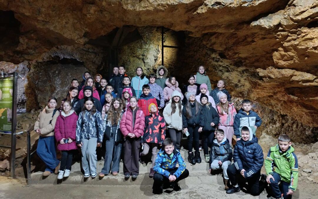 Настава у природи два одељења четвртог разреда – Букуља